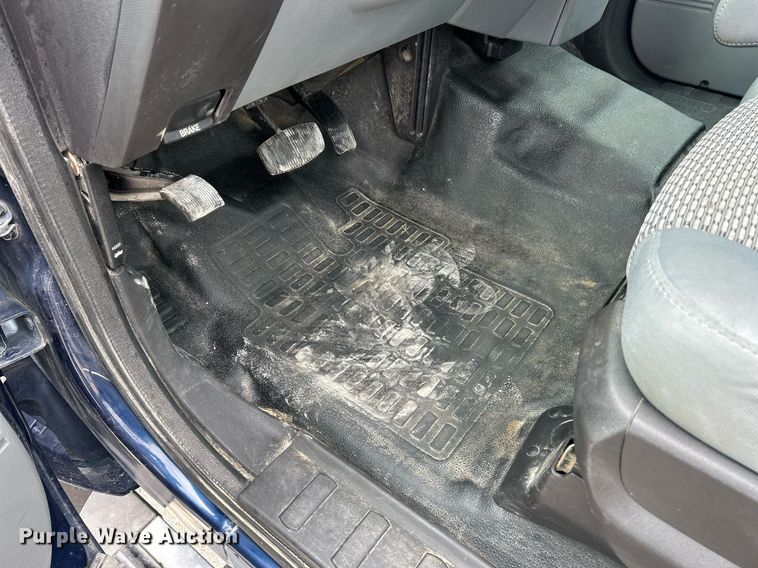 image for item EK8080 2012 Ford F250 Super Duty XL pickup truck