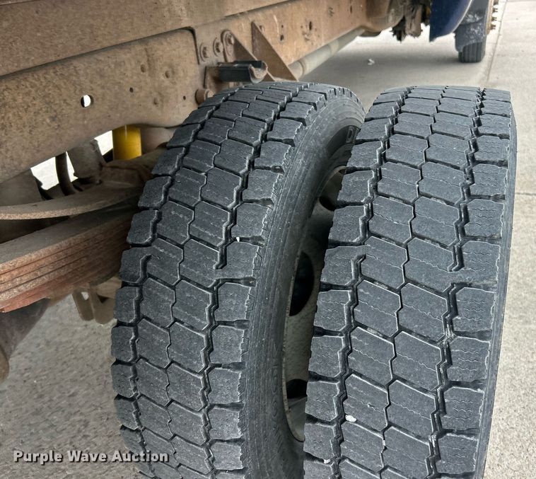 image for item EK8082 2008 Ford F450 Super Duty XL dump flatbed truck