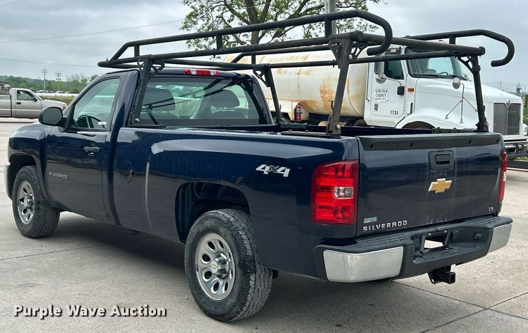 image for item EK8083 2012 Chevrolet Silverado 1500 pickup truck