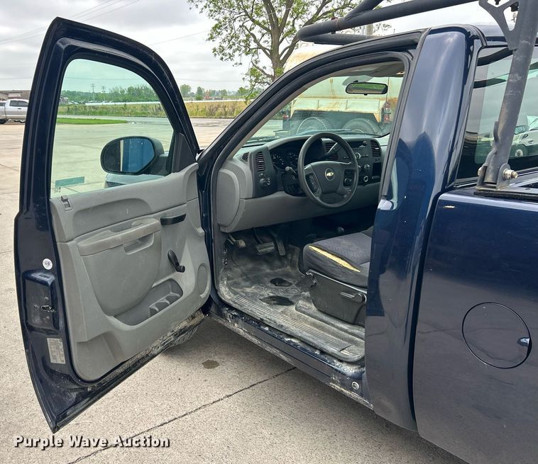 image for item EK8083 2012 Chevrolet Silverado 1500 pickup truck