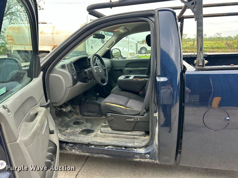 image for item EK8083 2012 Chevrolet Silverado 1500 pickup truck