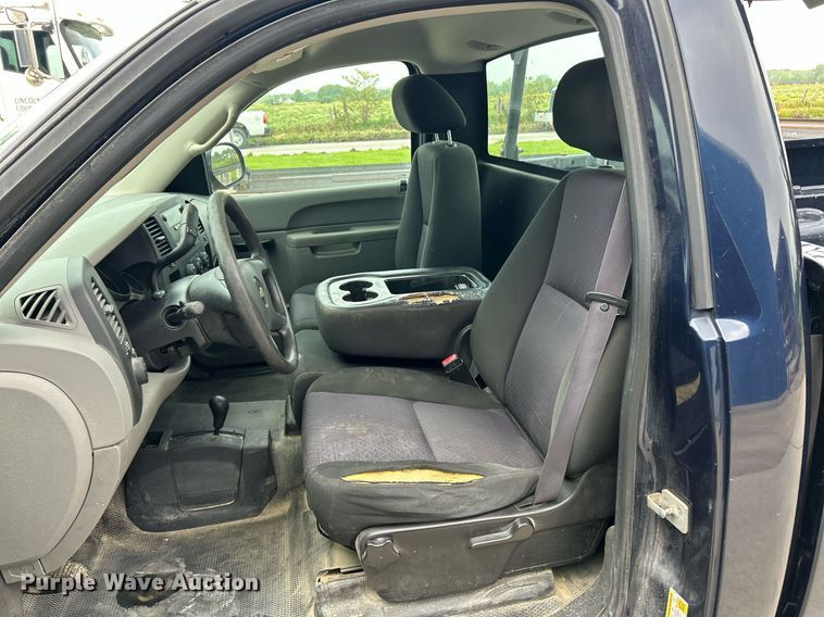 image for item EK8083 2012 Chevrolet Silverado 1500 pickup truck