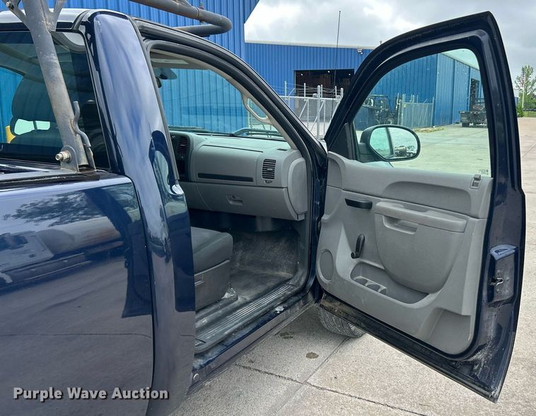 image for item EK8083 2012 Chevrolet Silverado 1500 pickup truck