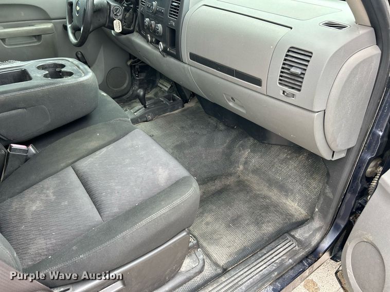 image for item EK8083 2012 Chevrolet Silverado 1500 pickup truck