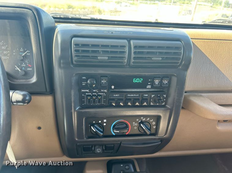 image for item EK8092 1999 Jeep Wrangler Sport SUV