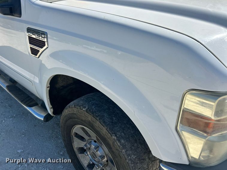 image for item EK8093 2008 Ford F250 Super Duty Lariat Crew Cab pickup truck