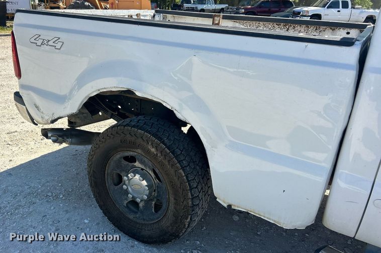 image for item EK8093 2008 Ford F250 Super Duty Lariat Crew Cab pickup truck