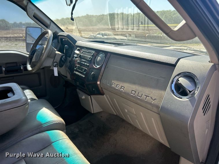 image for item EK8093 2008 Ford F250 Super Duty Lariat Crew Cab pickup truck