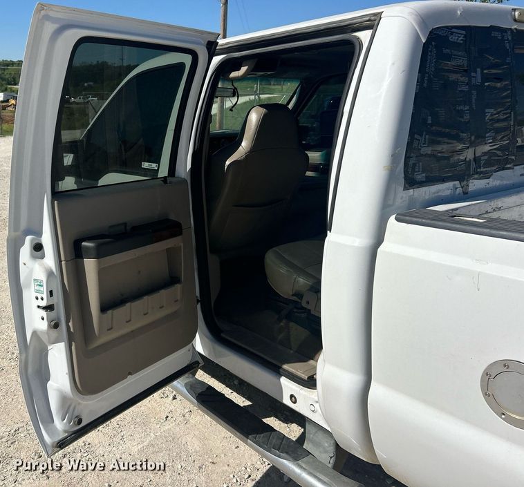 image for item EK8093 2008 Ford F250 Super Duty Lariat Crew Cab pickup truck