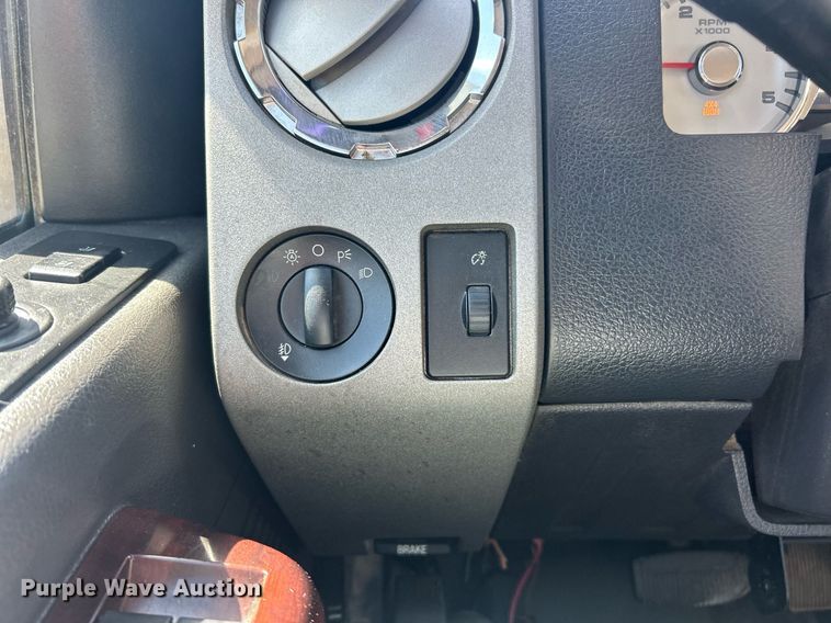 image for item EK8094 2009 Ford F250 Super Duty Lariat Crew Cab pickup truck