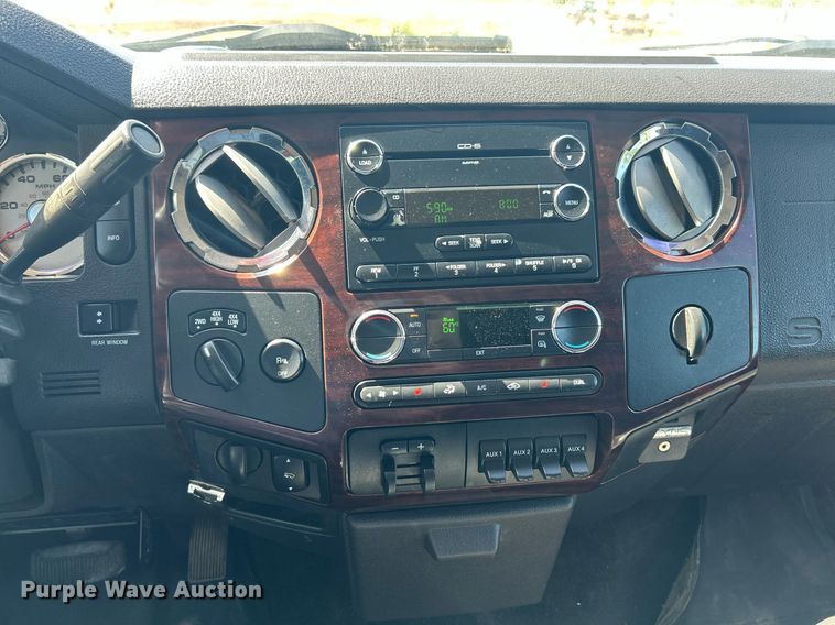 image for item EK8094 2009 Ford F250 Super Duty Lariat Crew Cab pickup truck