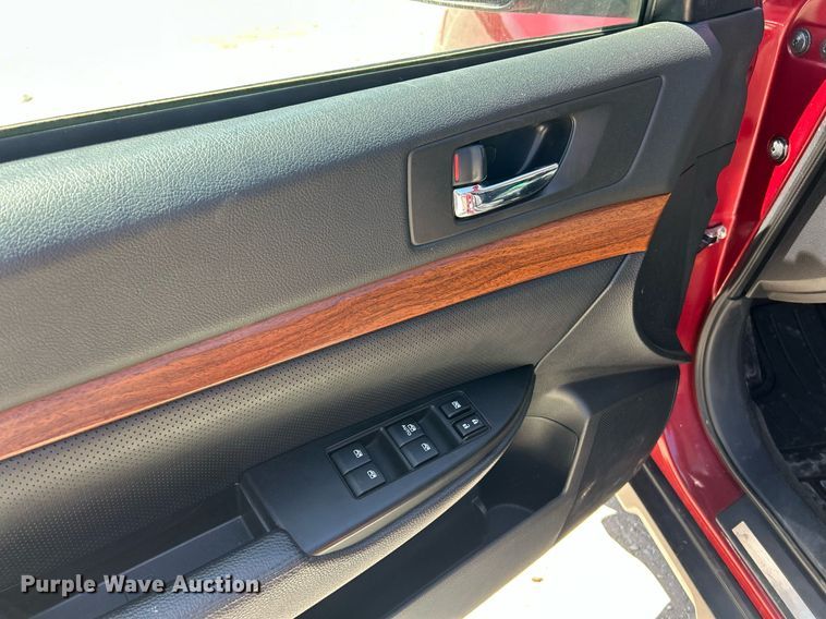 image for item EK8096 2014 Subaru Outback SUV