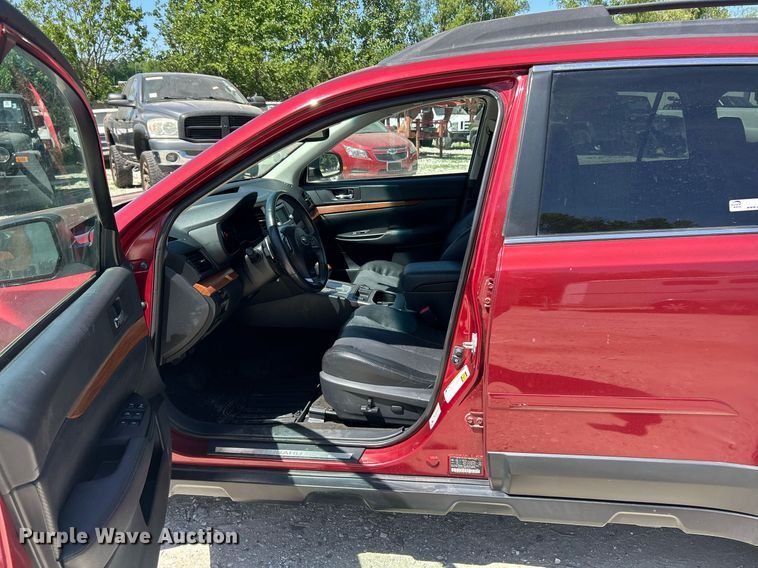 image for item EK8096 2014 Subaru Outback SUV