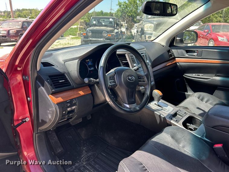 image for item EK8096 2014 Subaru Outback SUV