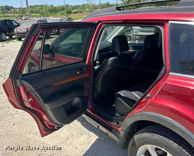 image for item EK8096 2014 Subaru Outback SUV