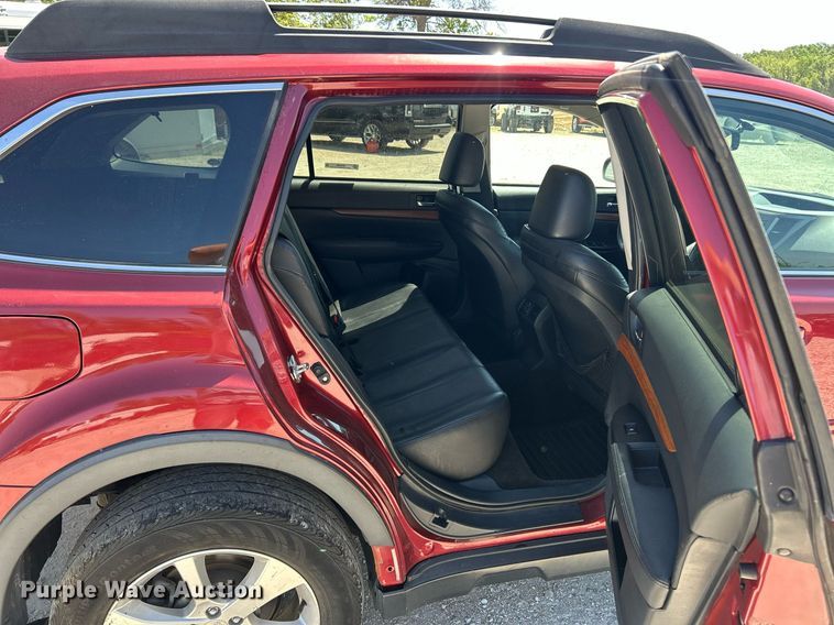 image for item EK8096 2014 Subaru Outback SUV