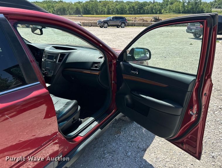 image for item EK8096 2014 Subaru Outback SUV