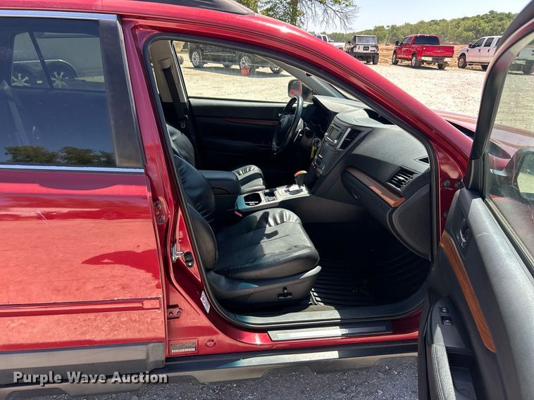 image for item EK8096 2014 Subaru Outback SUV