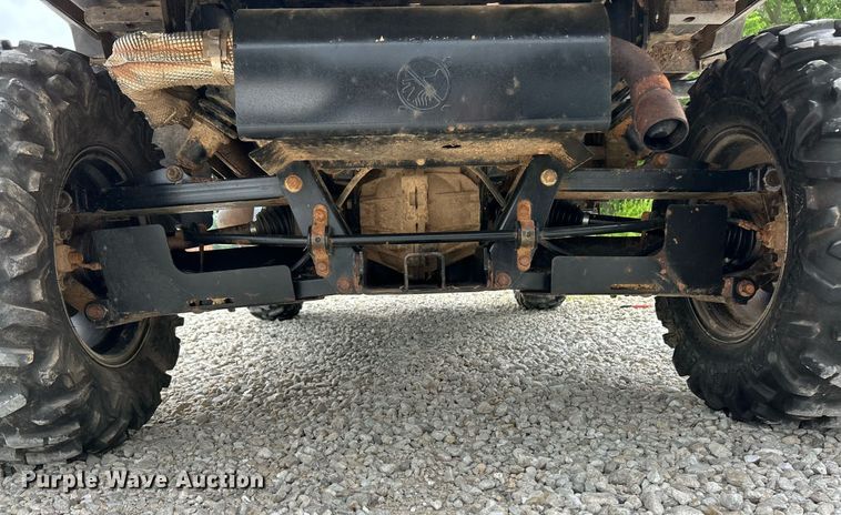 image for item EK8097 John Deere Gator 825i utility vehicle