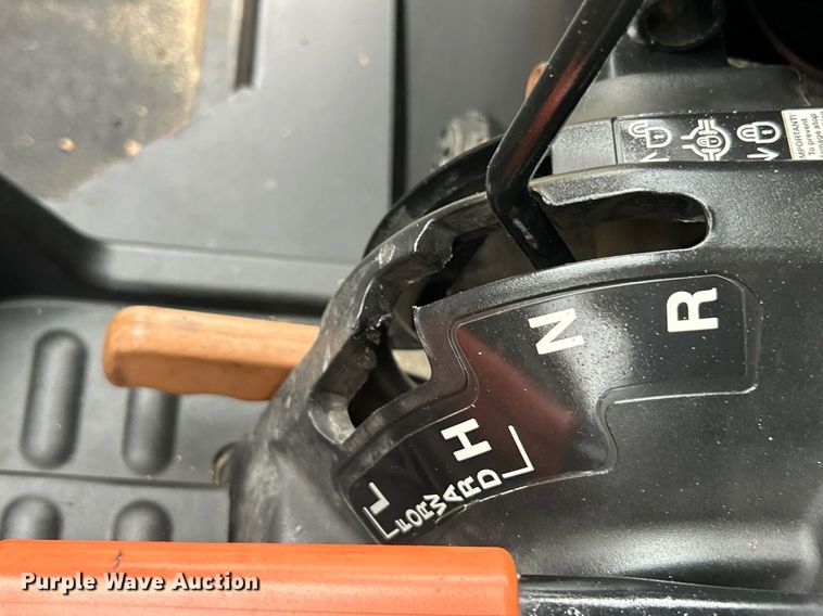 image for item EK8097 John Deere Gator 825i utility vehicle