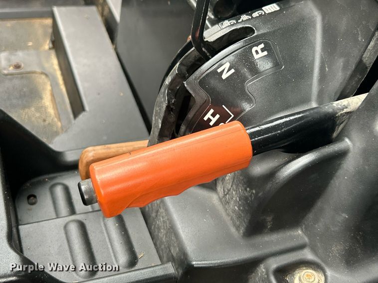 image for item EK8097 John Deere Gator 825i utility vehicle