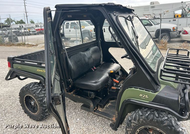 image for item EK8097 John Deere Gator 825i utility vehicle
