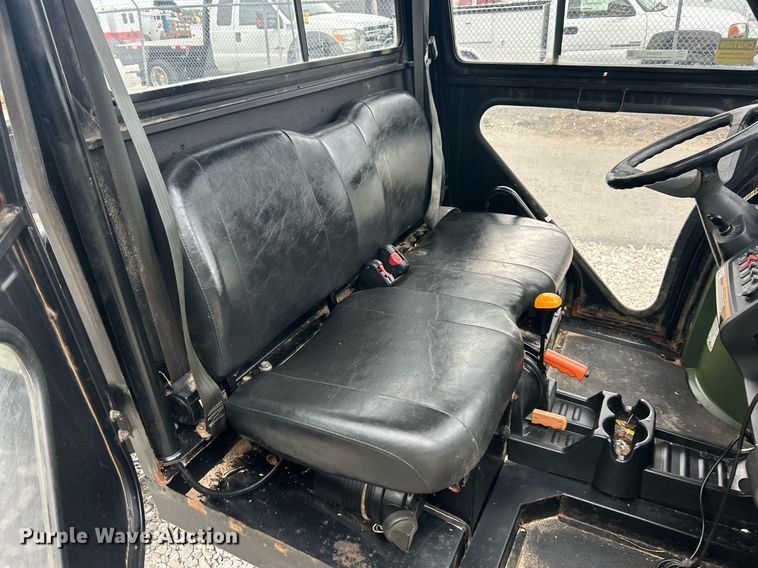 image for item EK8097 John Deere Gator 825i utility vehicle