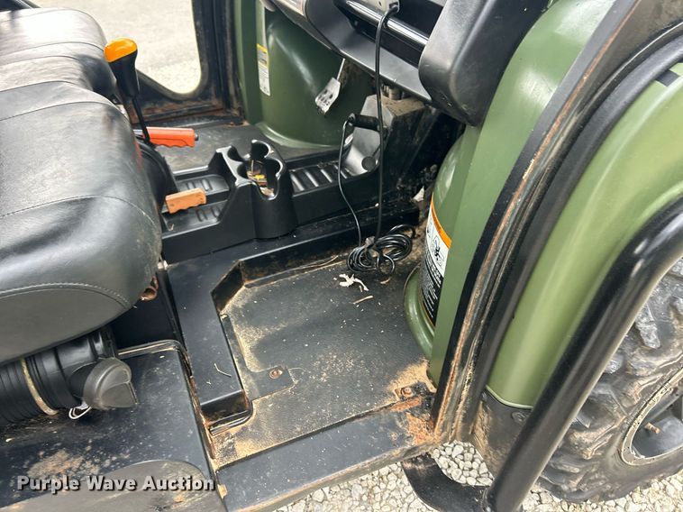 image for item EK8097 John Deere Gator 825i utility vehicle