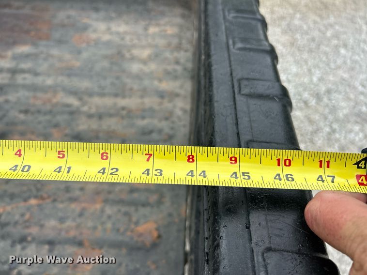 image for item EK8097 John Deere Gator 825i utility vehicle