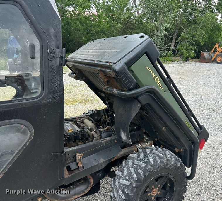 image for item EK8097 John Deere Gator 825i utility vehicle