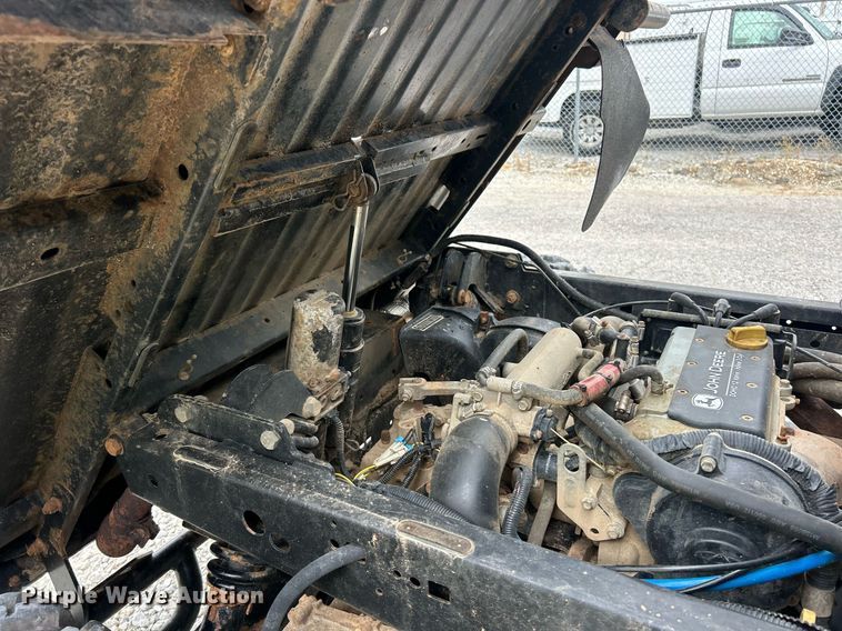 image for item EK8097 John Deere Gator 825i utility vehicle