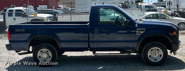 image for item EK8098 2008 Ford F250 Super Duty XL pickup truck