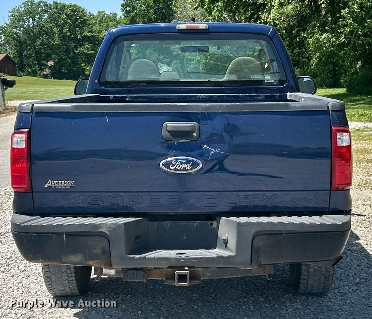 image for item EK8098 2008 Ford F250 Super Duty XL pickup truck