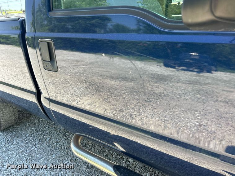 image for item EK8098 2008 Ford F250 Super Duty XL pickup truck