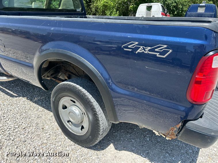 image for item EK8098 2008 Ford F250 Super Duty XL pickup truck