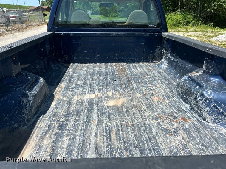 image for item EK8098 2008 Ford F250 Super Duty XL pickup truck