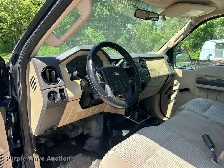 image for item EK8098 2008 Ford F250 Super Duty XL pickup truck