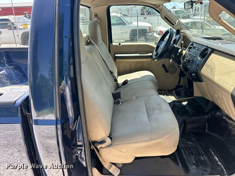 image for item EK8098 2008 Ford F250 Super Duty XL pickup truck