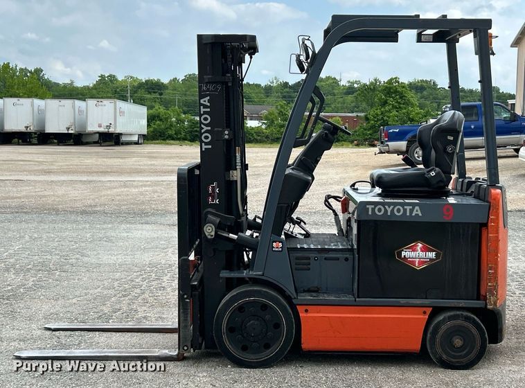 image for item EK8119 Toyota 8FBCU25 forklift