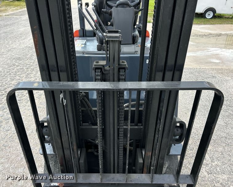 image for item EK8119 Toyota 8FBCU25 forklift