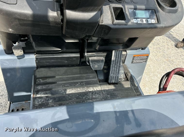 image for item EK8119 Toyota 8FBCU25 forklift