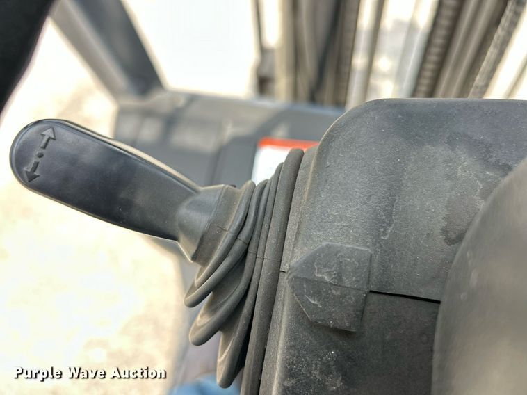 image for item EK8119 Toyota 8FBCU25 forklift