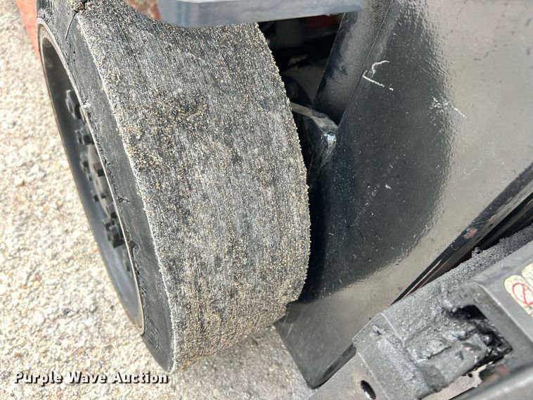 image for item EK8119 Toyota 8FBCU25 forklift