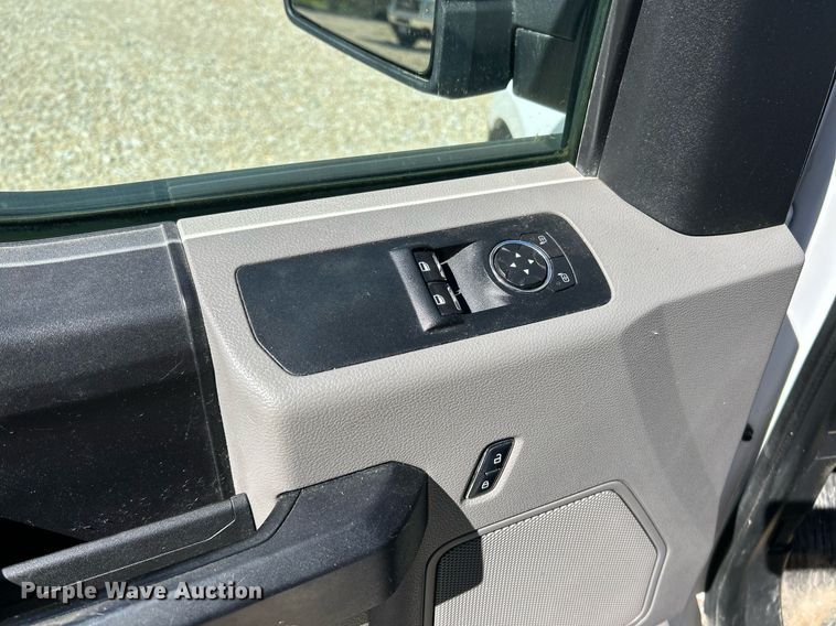 image for item EK8128 2017 Ford F150 XL pickup truck