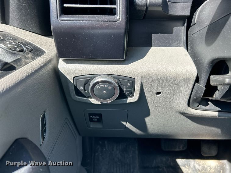 image for item EK8128 2017 Ford F150 XL pickup truck