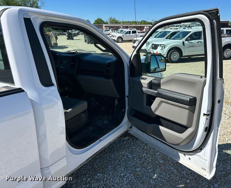 image for item EK8128 2017 Ford F150 XL pickup truck