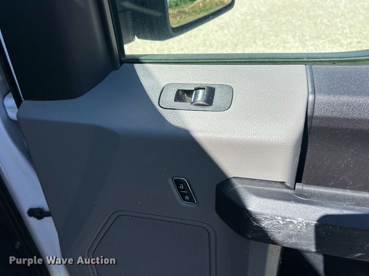 image for item EK8128 2017 Ford F150 XL pickup truck