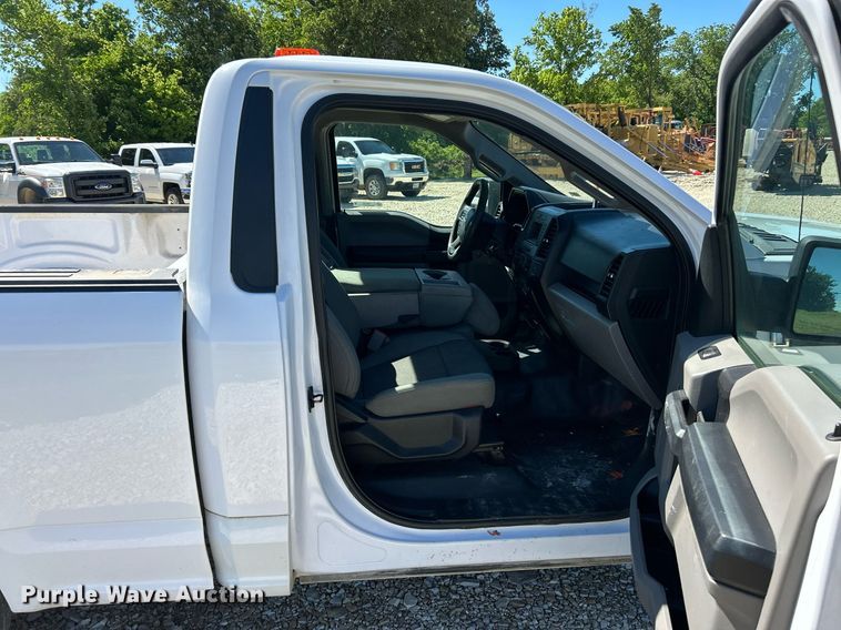 image for item EK8128 2017 Ford F150 XL pickup truck