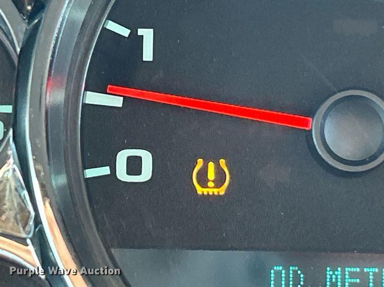 image for item EK8129 2013 GMC Sierra 2500HD Crew Cab pickup truck