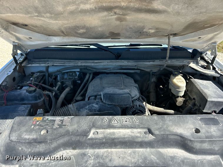 image for item EK8129 2013 GMC Sierra 2500HD Crew Cab pickup truck